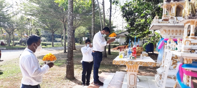 นิมนต์พระฉันท์เพลและร่วมอนุโมทนาบุญเพื่อเป็นสิริมงคล