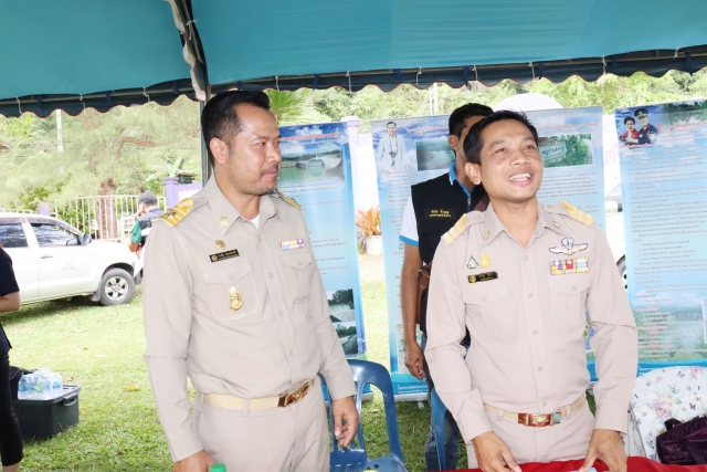 ร่วมโครงการจังหวัดกระบี่เคลื่อนที่รร.บ้านดินแดง